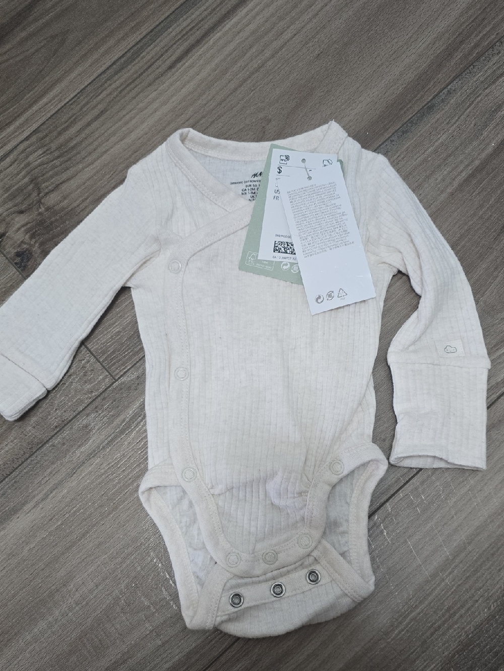 H&M Ribbed Long-Sleeve Onesie